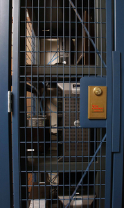 Cage Feature